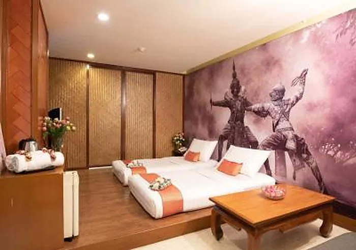 Standard Twin Room at Dang Derm Hotel